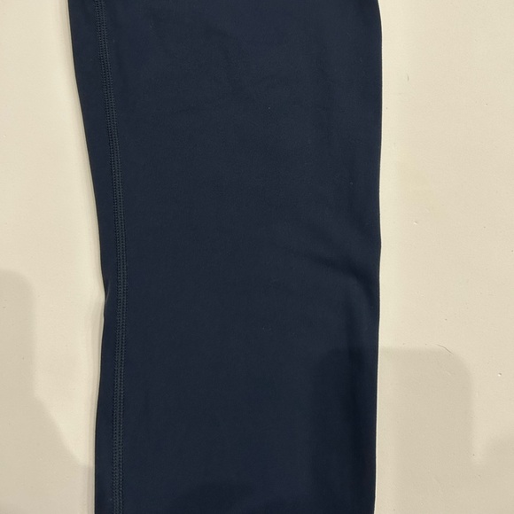 Halara UltraSculpt SoCinched High Waisted Tummy Control Pocket 7/8 Leggings - Picture 5 of 8